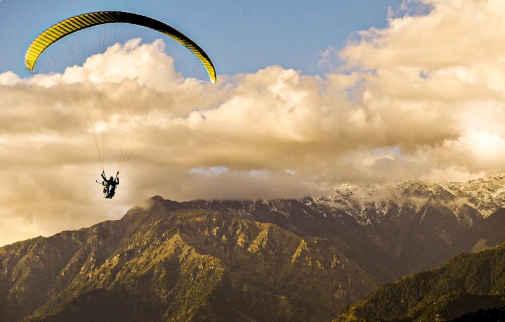Bir Billing Paragliding Himachal
